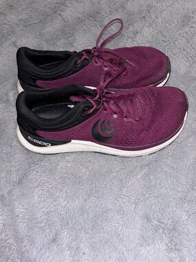 Topo Athletic Women's Size 9 Ultrafly 4 Plum Purple Black Road Running Shoes